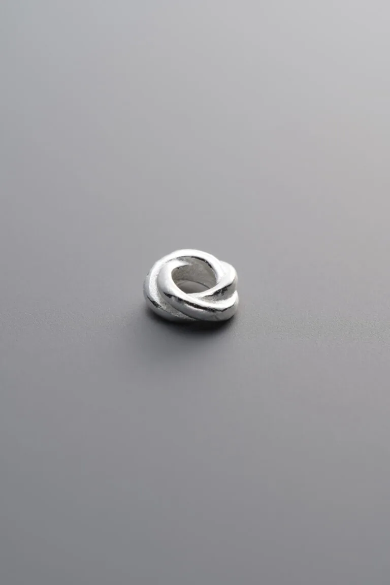 Twist-Textured Sliding Ring