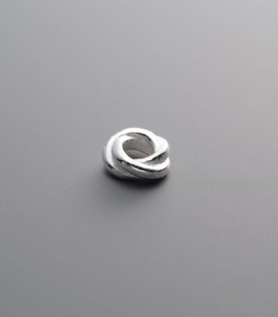 Twist-Textured Sliding Ring