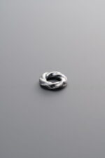 Twist-Textured Sliding Ring