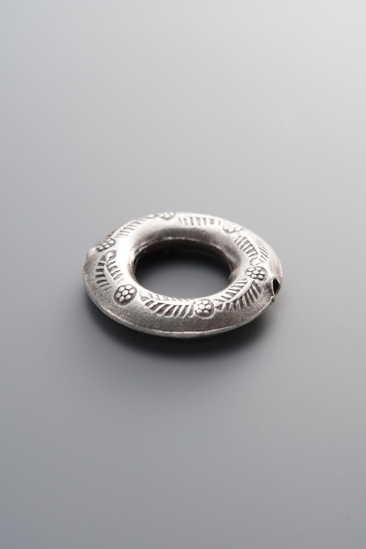 925 Sterling Silver-Antiqued-Leaf Slider Bail-19mm - Image 4