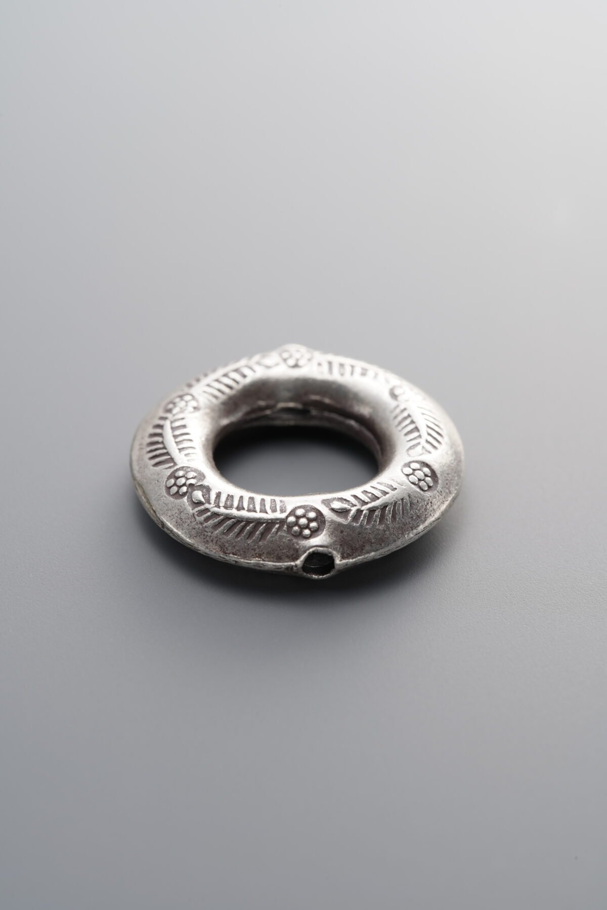 925 Sterling Silver-Antiqued-Leaf Slider Bail-19mm - Image 2