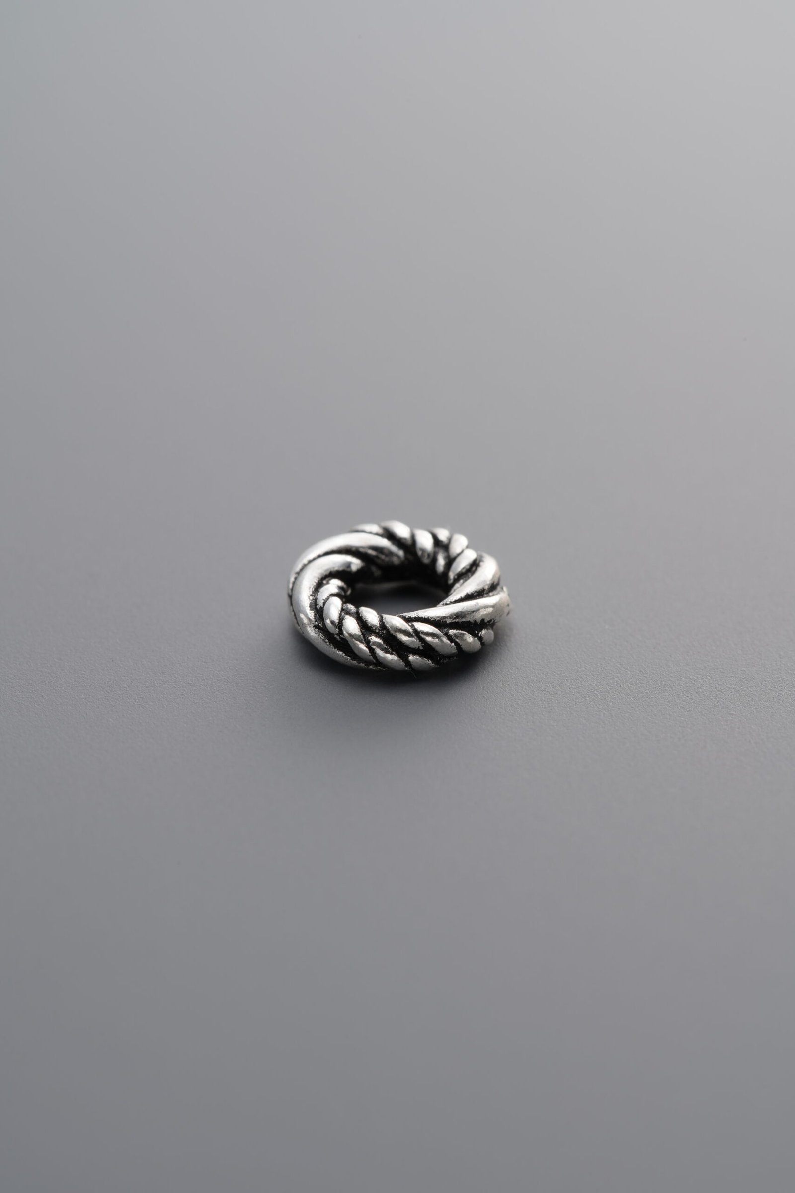 E8-44 (4) 925 Sterling Silver-Antiqued-Twisted Slider Bail-7mm - Image 1