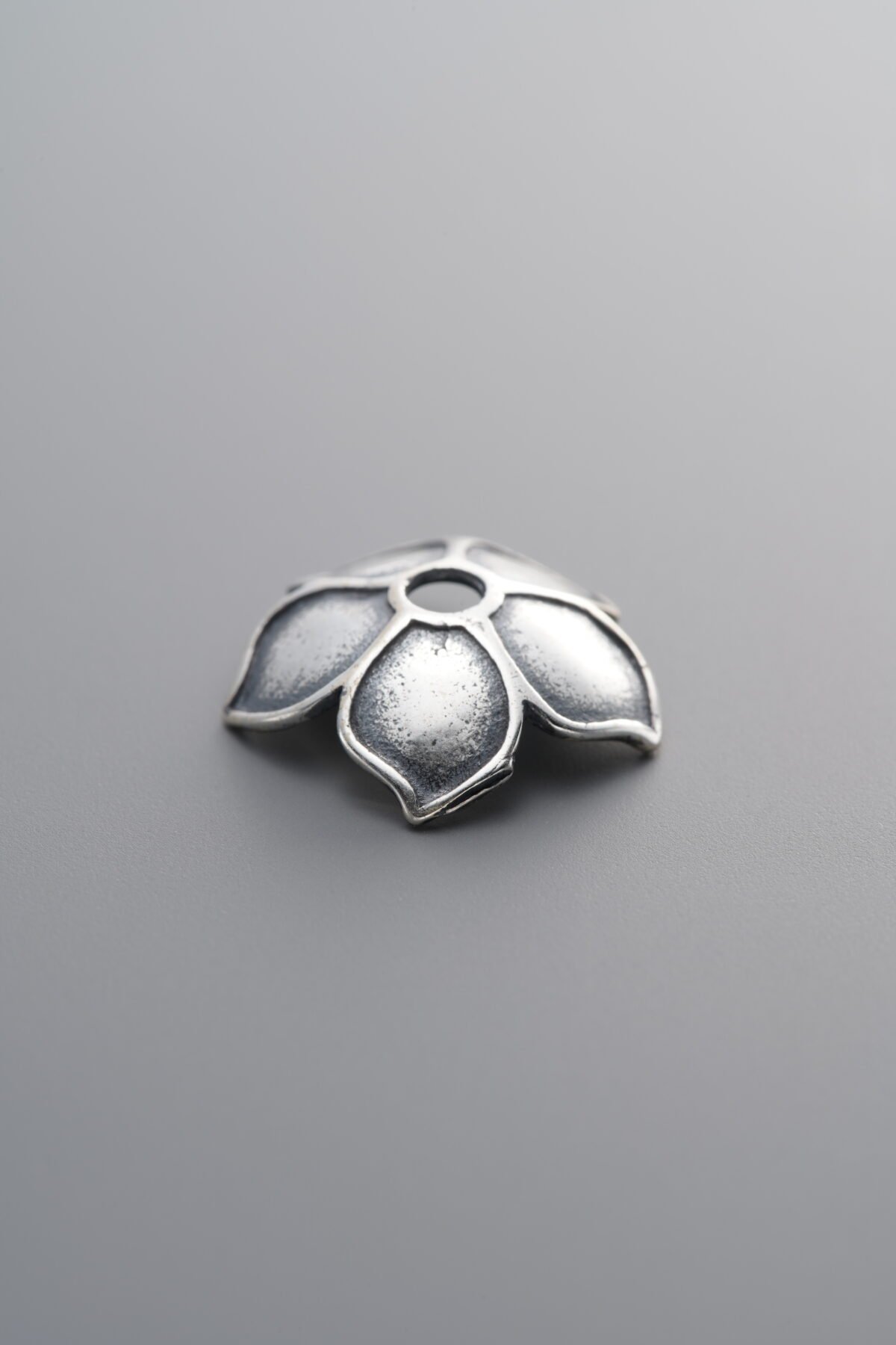 925 Sterling Silver-Antiqued-Flower Bead Cap-13mm - Image 3