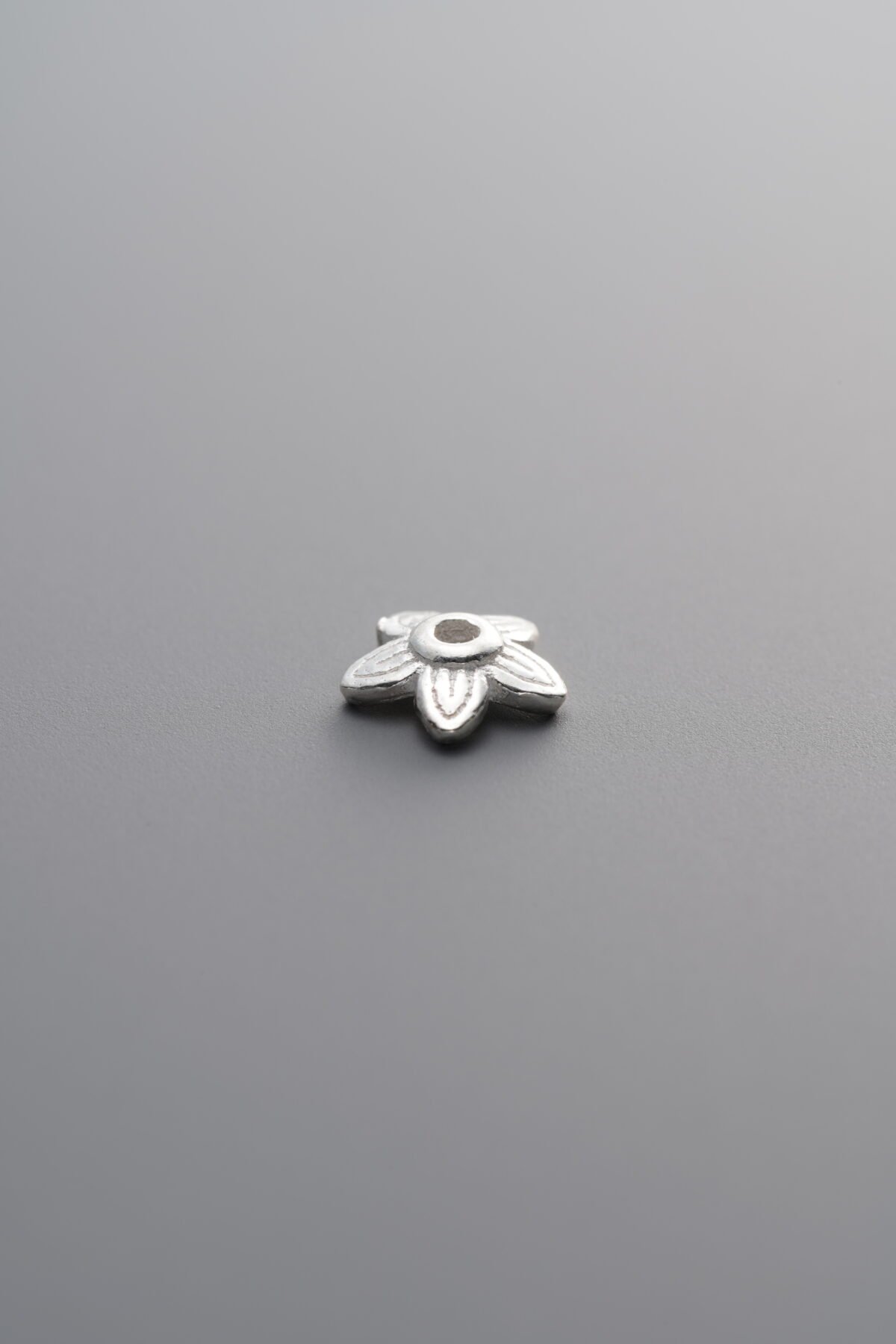 925 Sterling Silver-Bright-Flower Bead Cap-6mm - Image 3