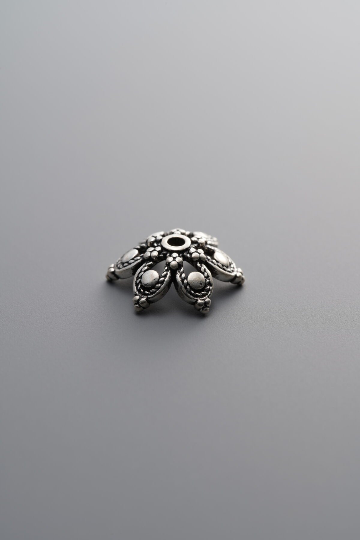 E9-33 (3) 925 Sterling Silver-Antiqued-Flower Bead Cap-11mm - Image 1