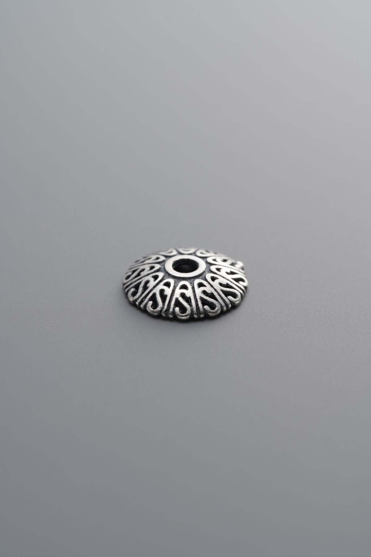 E9-34 (2) 925 Sterling Silver-Antiqued-Flower Bead Cap-8mm - Image 1