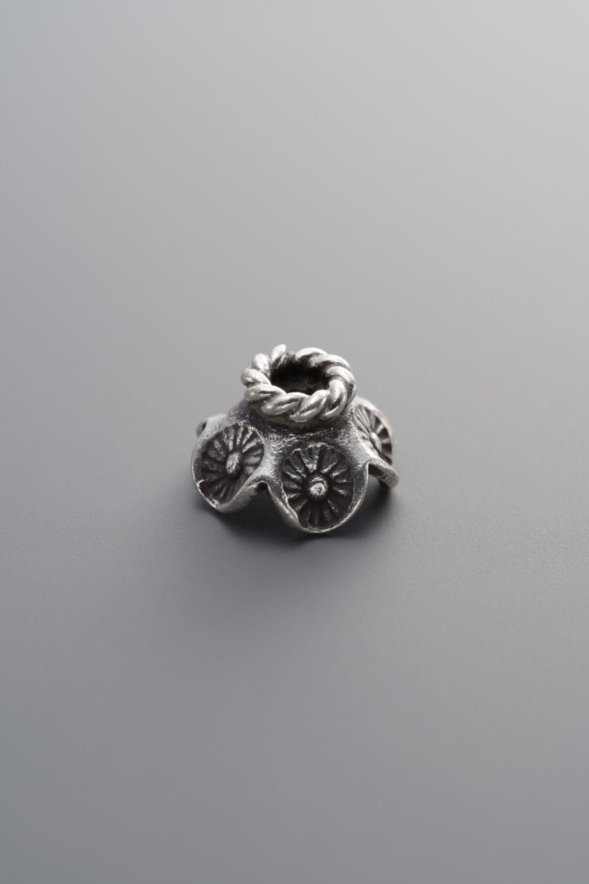 925 Sterling Silver-Antiqued-Flower Bead Cap-10mm - Image 3