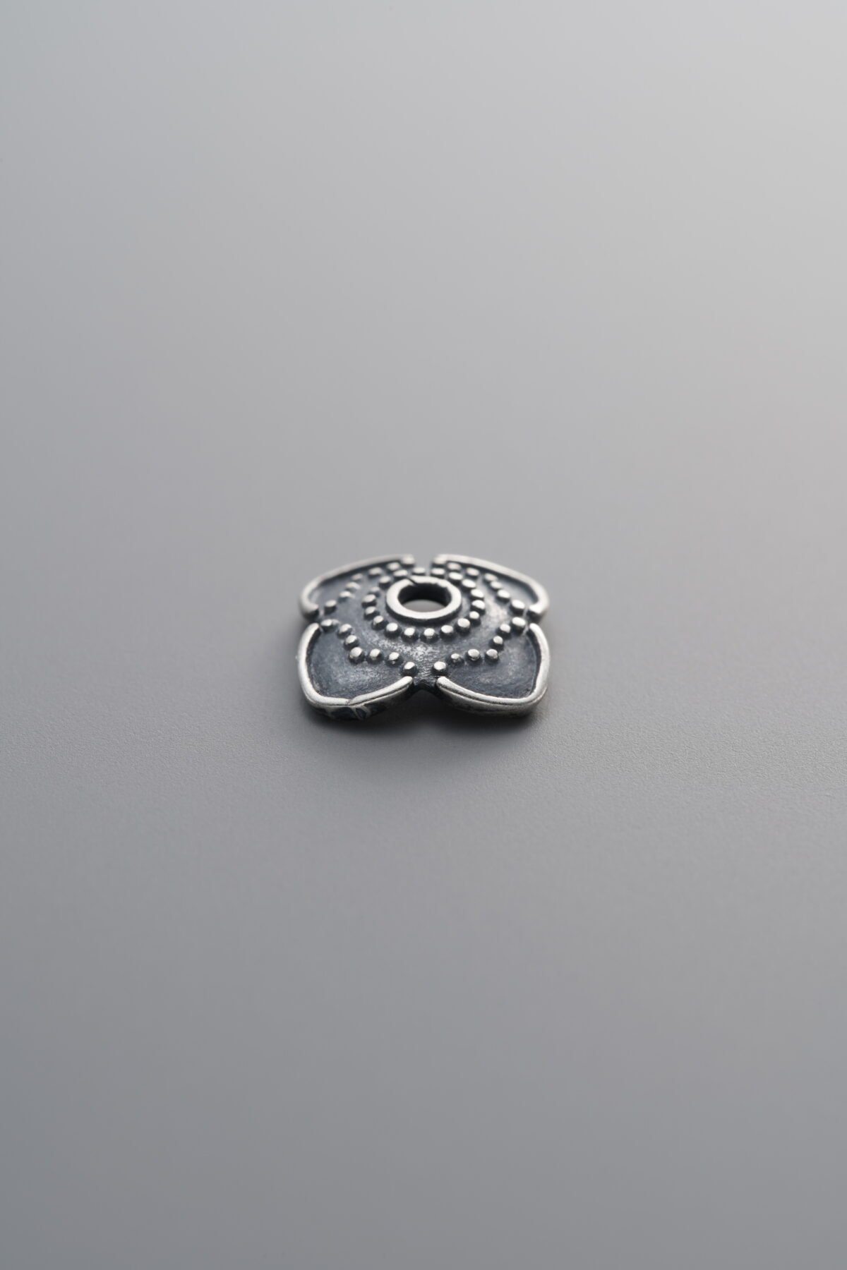 925 Sterling Silver-Antiqued-Flower Bead Cap-10mm - Image 3