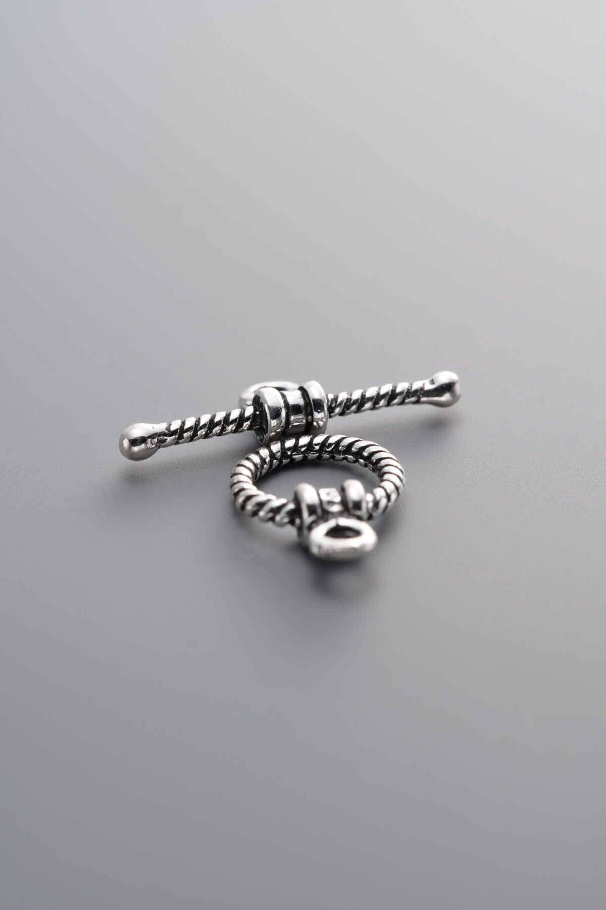 Bail Connector
