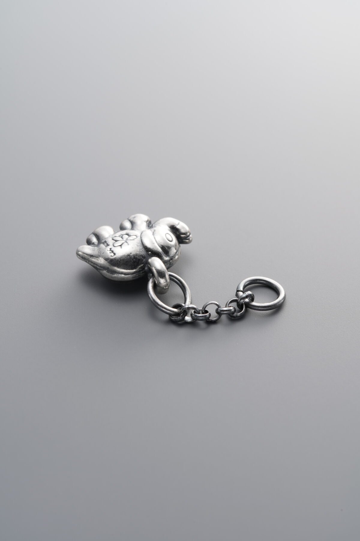 999 Fine Silver-Antiqued-Dimensional Elephant Tassel Pendant-30mm - Image 2