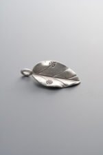925 Silver-Plain-3D Leaf Pendant-23mm - Image 3