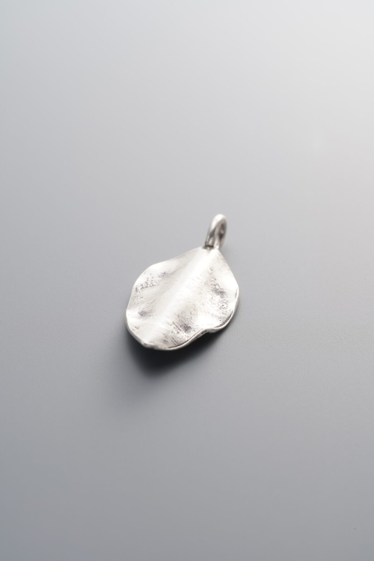 925 Sterling Silver-Bright-Dimensional Leaf Pendant-23mm - Image 2