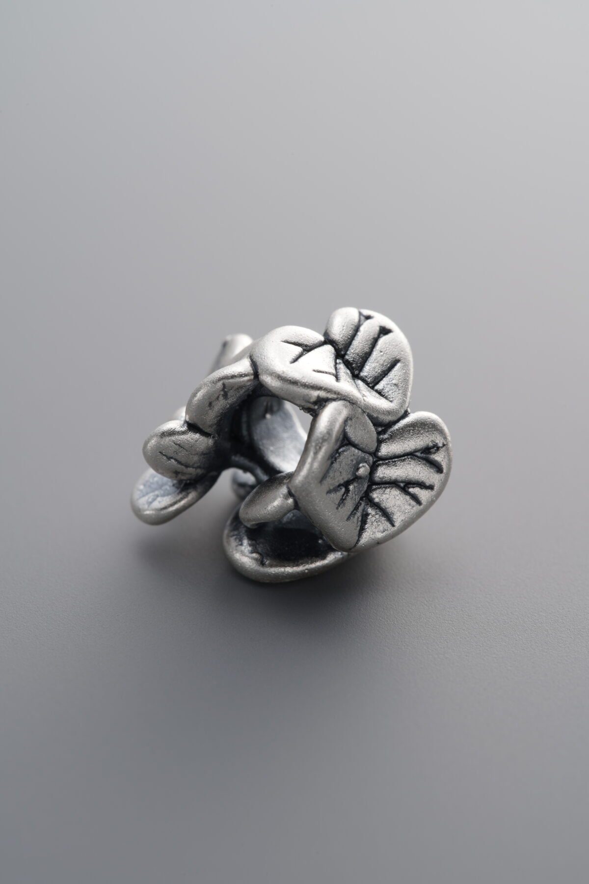 999 Fine Silver-Antiqued-Dimensional Flower Wreath Spacer Bead-14mm - Image 2