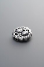 3D Hollow Peach Pattern Box-shaped Spacer Bead