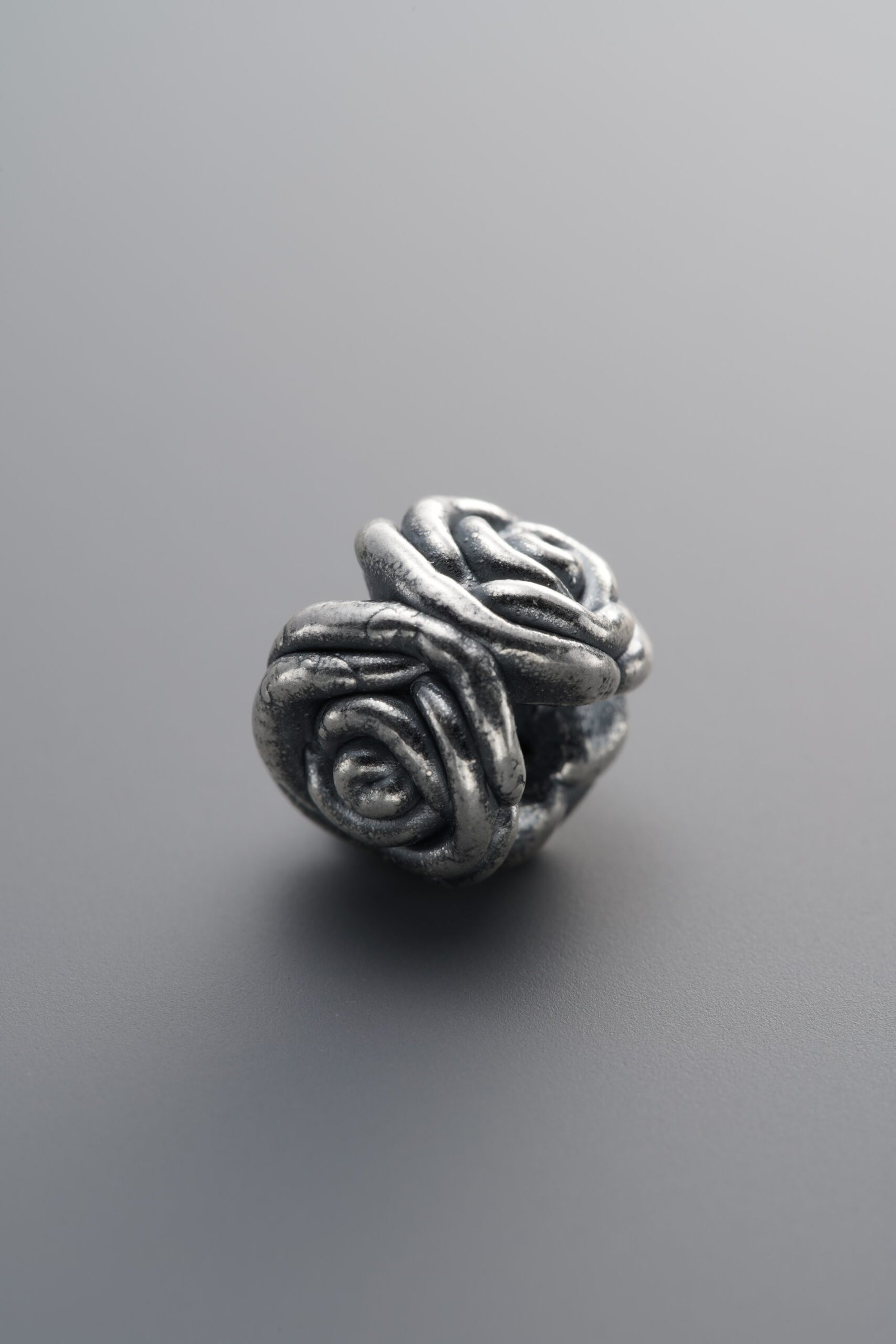 F1-33 (4) 999 Silver-Vintage-3D Triple-Rose Spacer Beads-10mm - Image 1