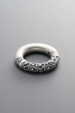 3D Auspicious Cloud Fret Pattern Sliding Ring
