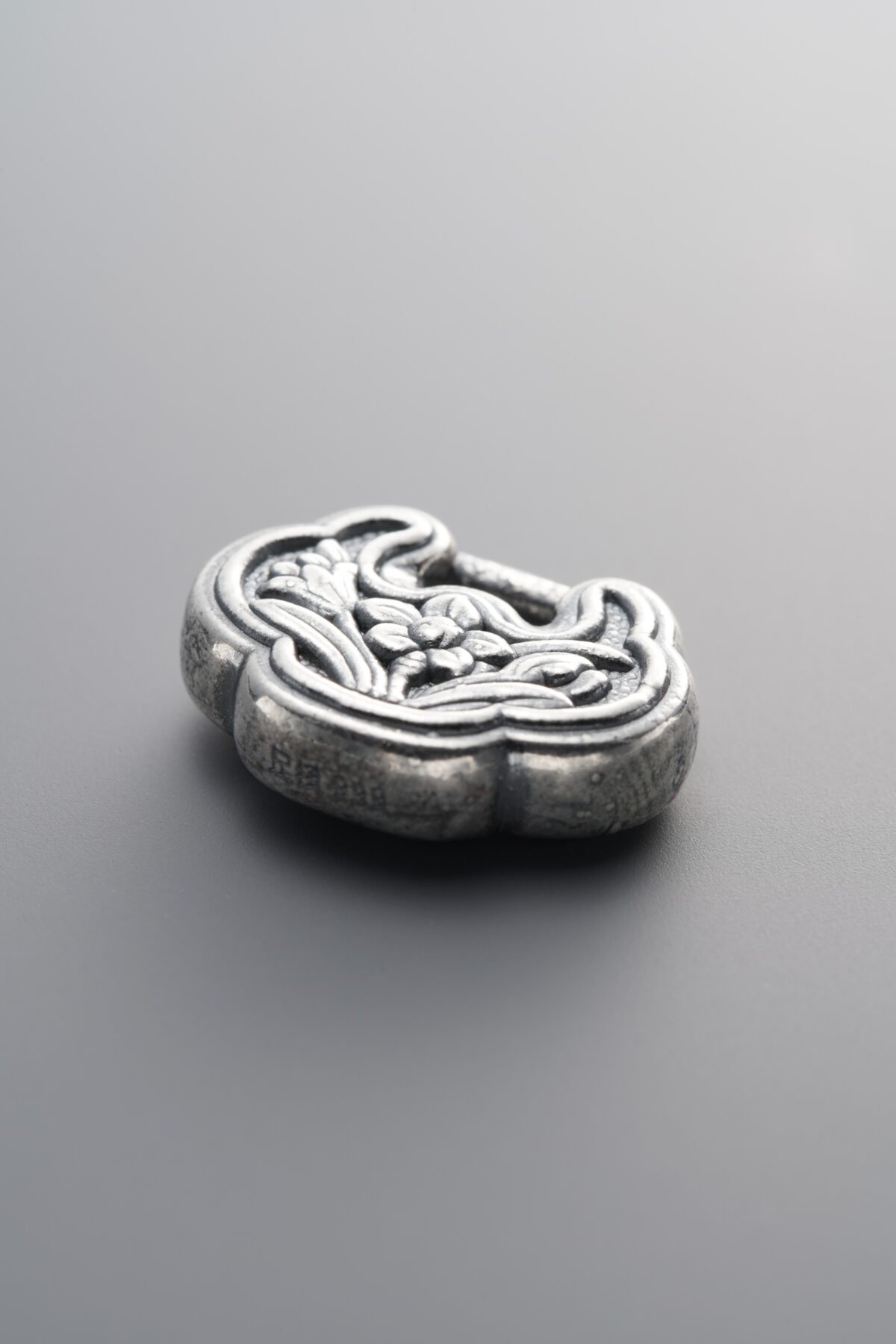 999 Fine Silver-Antiqued-Dimensional Lock Spacer Bead-25mm - Image 4