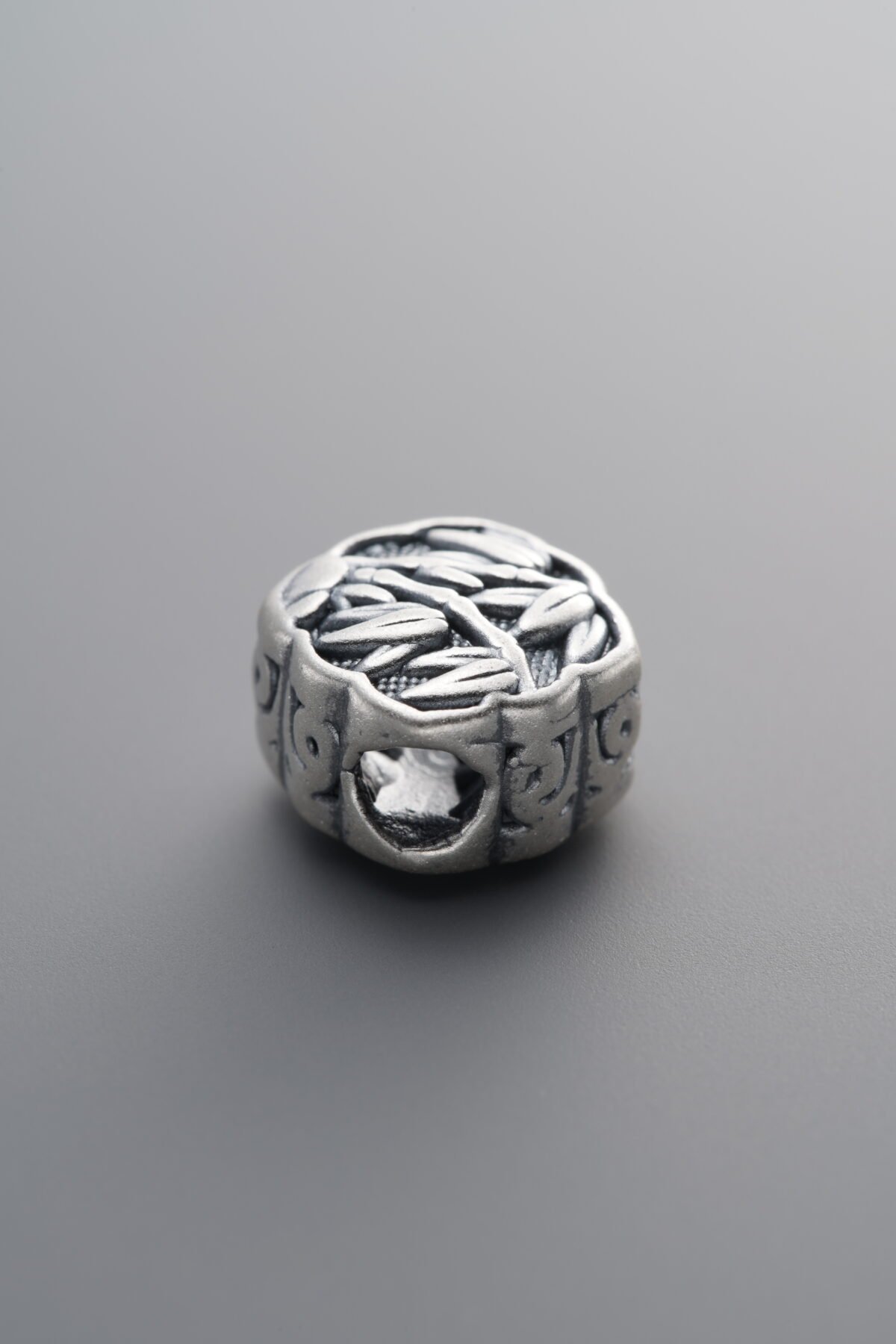 999 Fine Silver-Antiqued-Bamboo Pattern Box Spacer Bead-11mm - Image 3