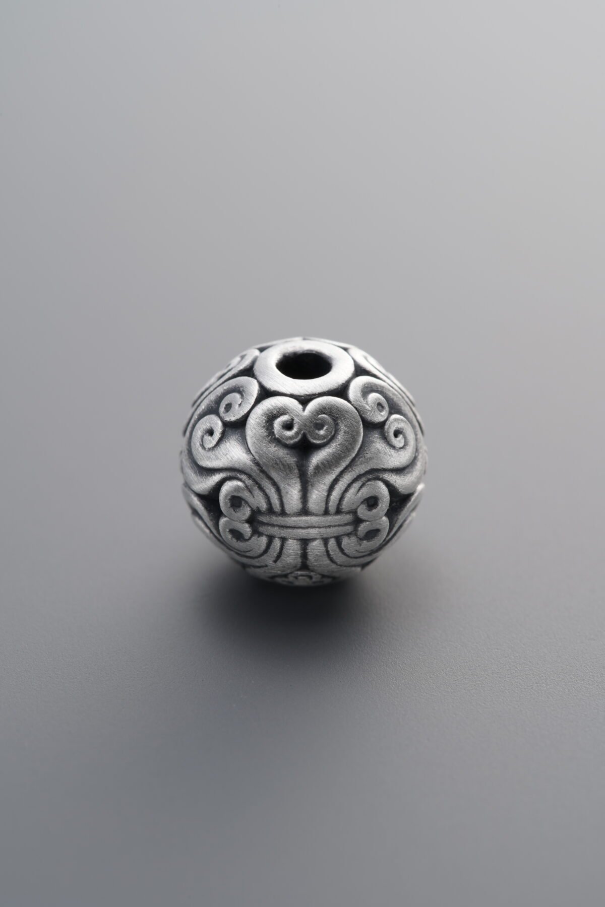 999 Fine Silver-Antiqued-Dimensional Hard Silver Ruyi Knot Chinese Frog Clasp Bead Clasp-10mm - Image 1