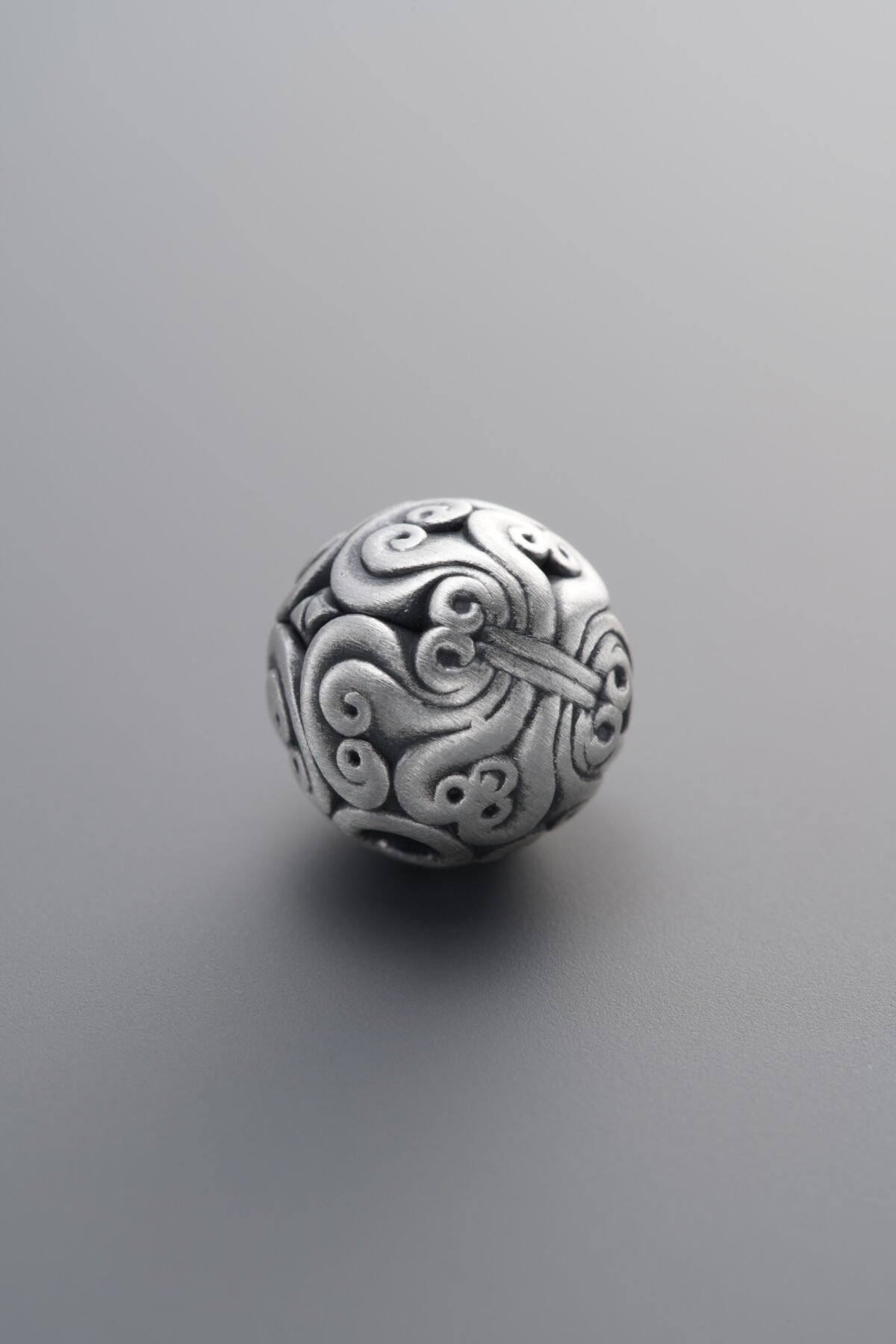 999 Fine Silver-Antiqued-Dimensional Hard Silver Ruyi Knot Chinese Frog Clasp Bead Clasp-10mm - Image 3