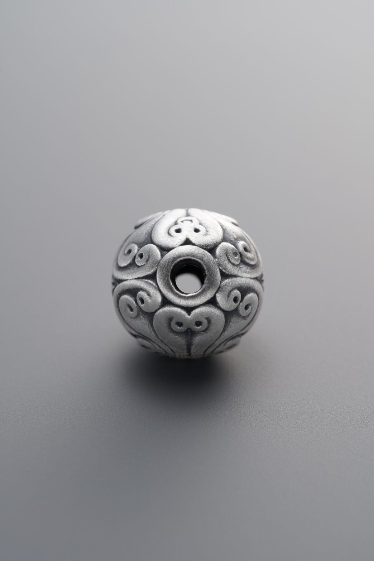 999 Fine Silver-Antiqued-Dimensional Hard Silver Ruyi Knot Chinese Frog Clasp Bead Clasp-10mm - Image 2