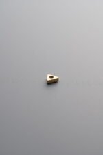 Straight-cut Triangle Spacer