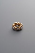 Pearl Floral Wreath Bead