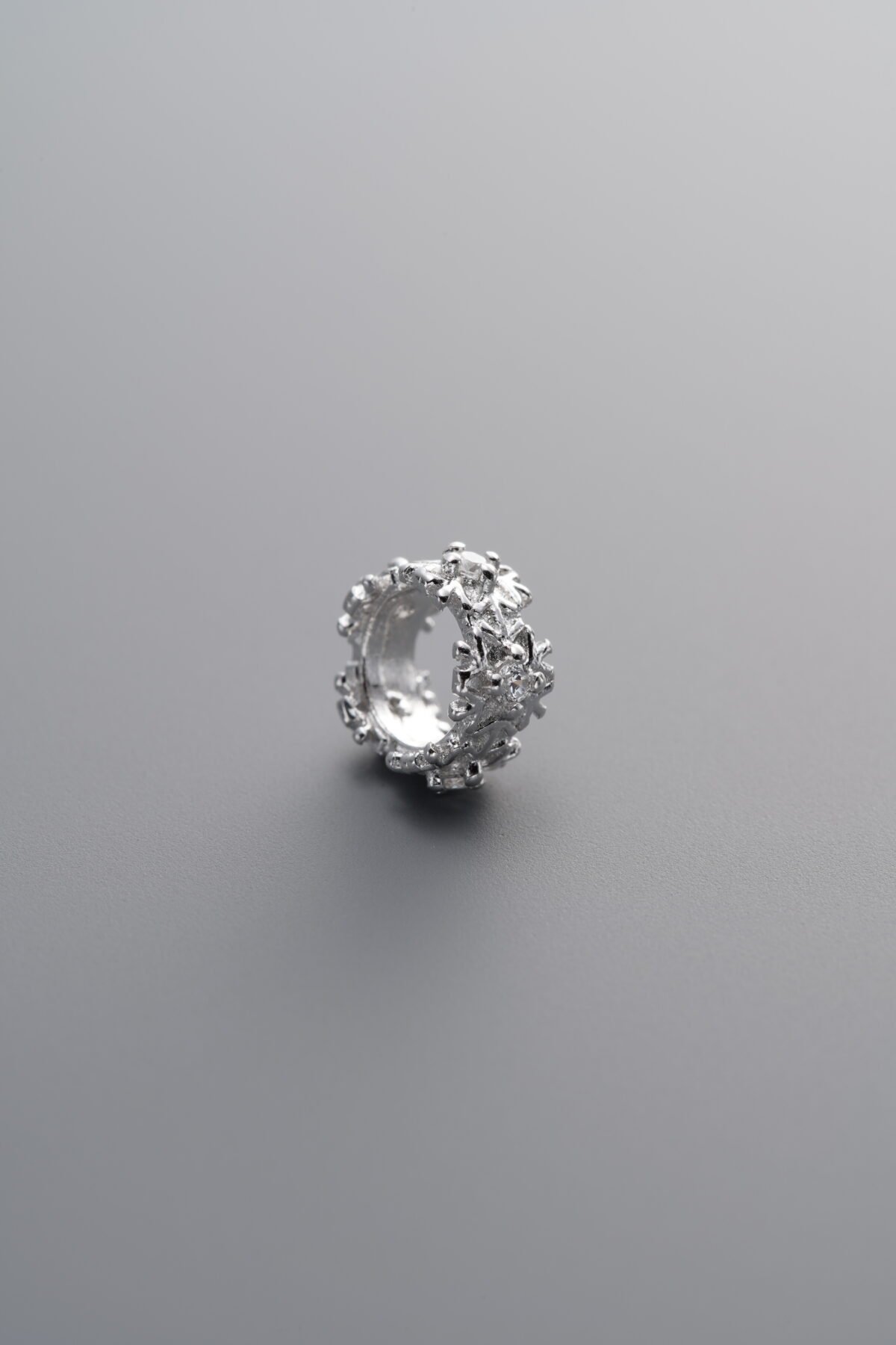 925 Sterling Silver-Bright-Zircon Snowflake Pattern Ring Bead-7mm - Image 3