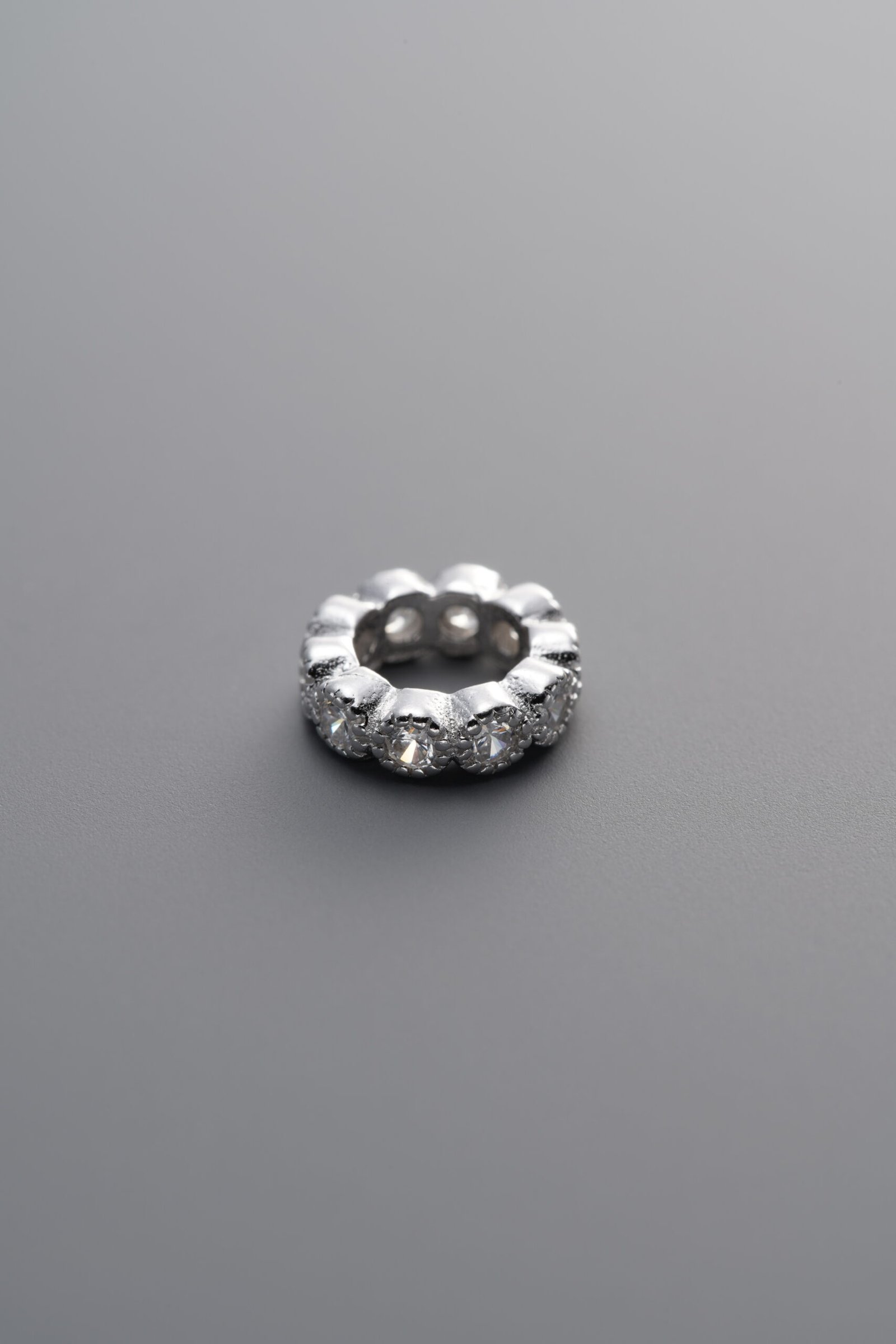 F3-62 (4) 925 Silver-Plain-Zircon Circle Bead-7mm - Image 1