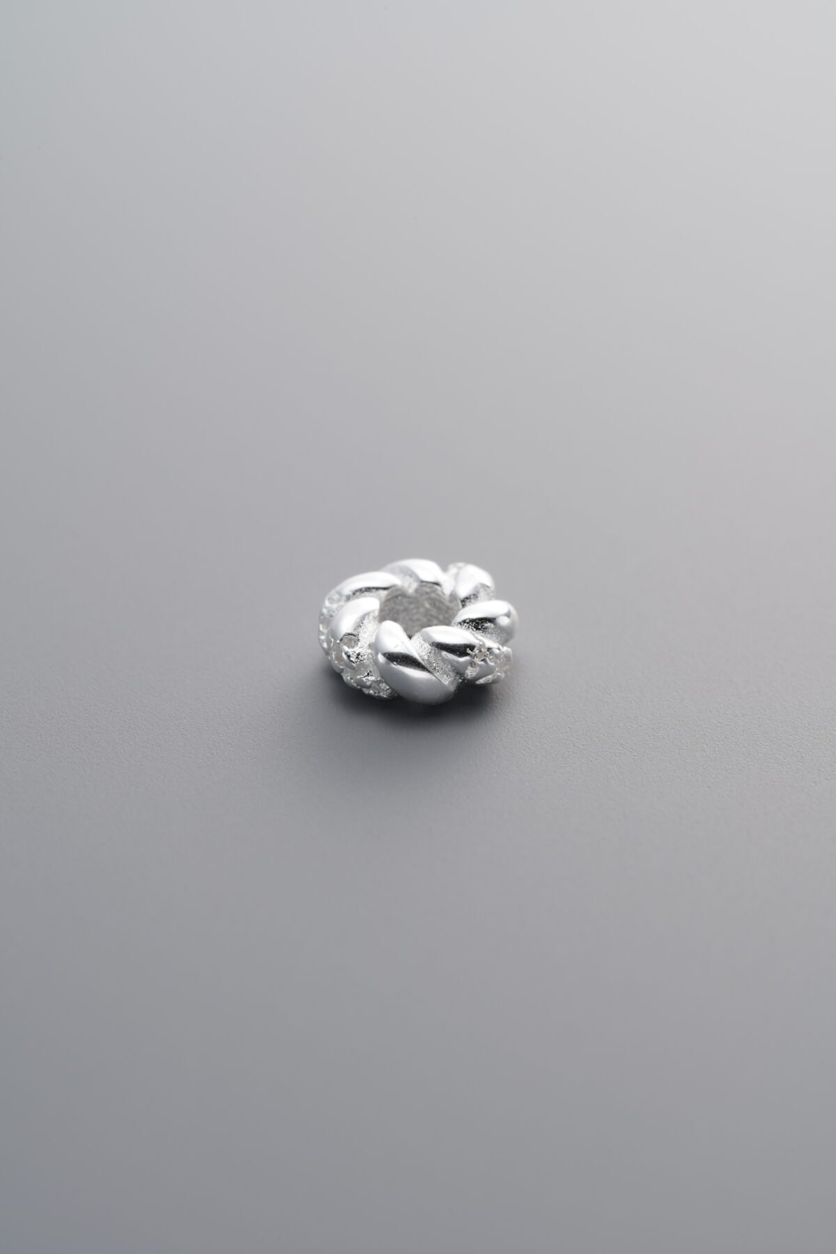 925 Sterling Silver-Bright-Zircon Twisted Circle Bead-7mm - Image 2
